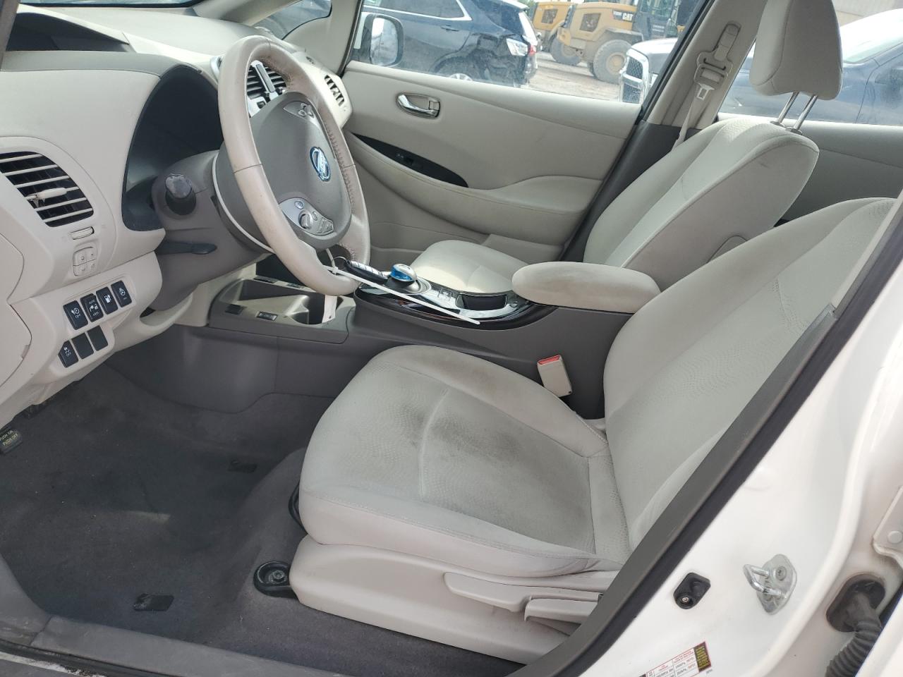 Nissan LEAF S Image 11