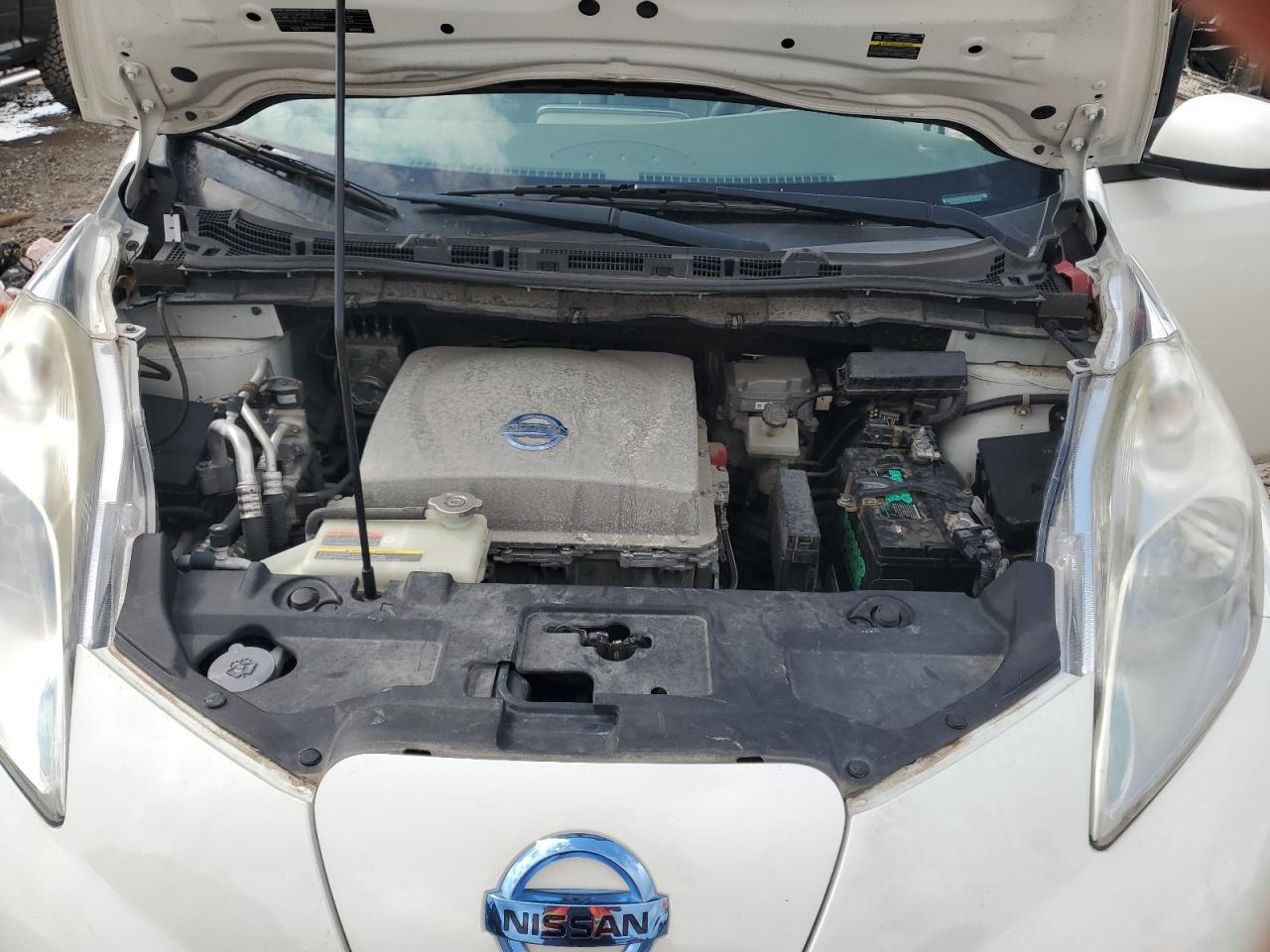 Nissan LEAF S Image 2