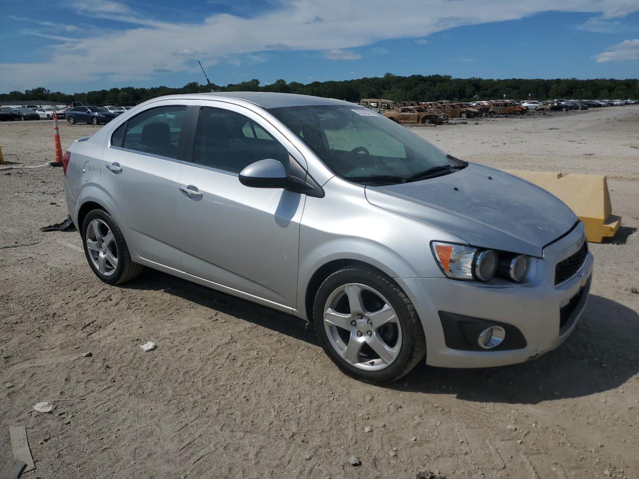 Chevrolet Sonic Ltz Image 2