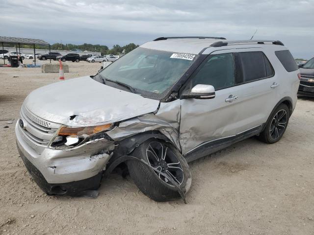  Salvage Ford Explorer