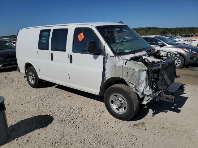 Chevrolet Express Image 6