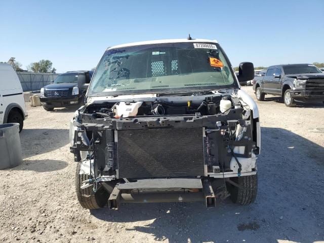 Chevrolet Express Image 10