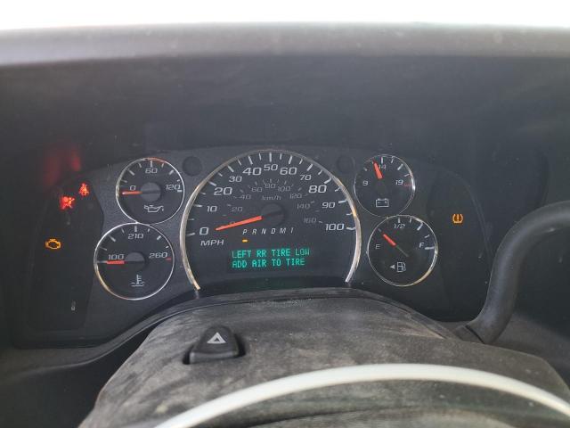 Chevrolet Express Image 8