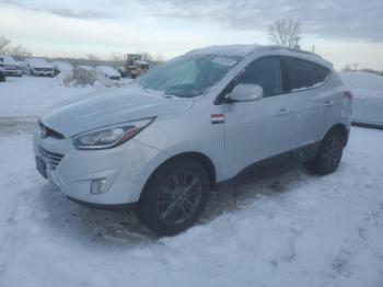  Salvage Hyundai TUCSON