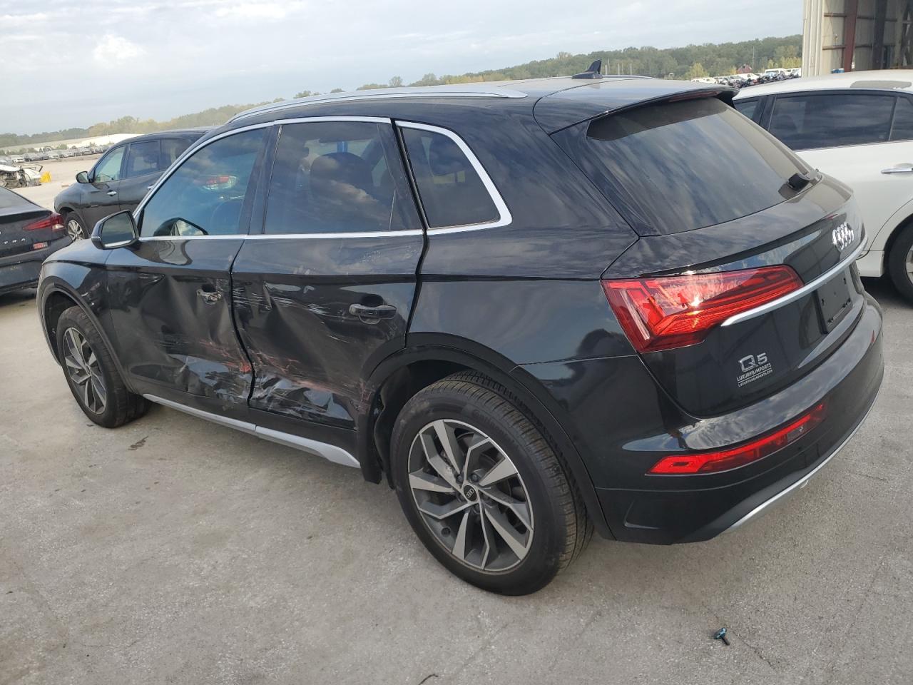 Audi Q5 Premium Plus Image 2