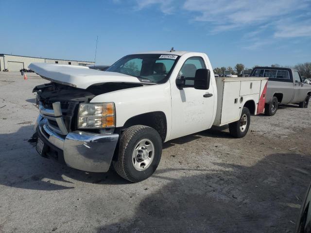  Salvage Chevrolet Silverado 2500