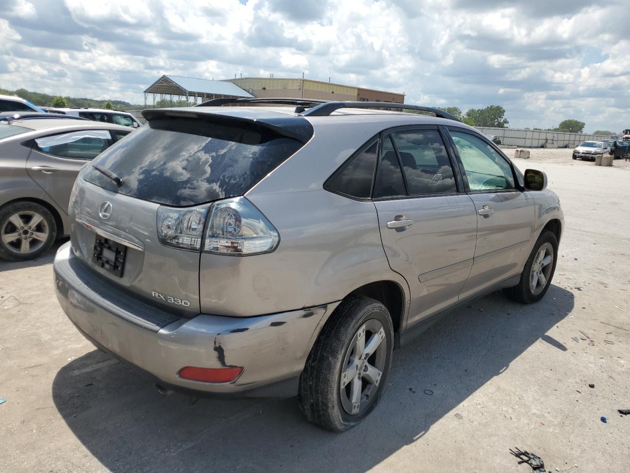 Lexus RX 330 Image 7