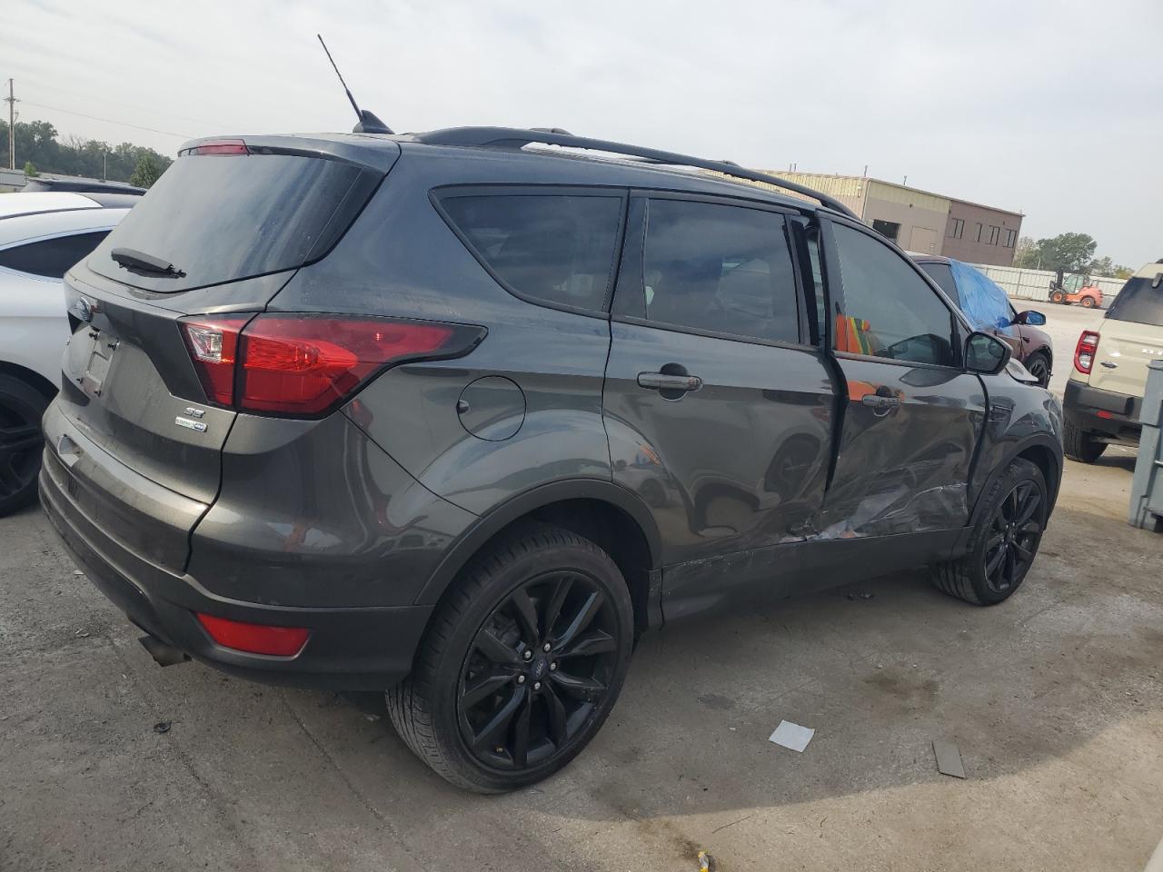 Ford Escape Se Image 3