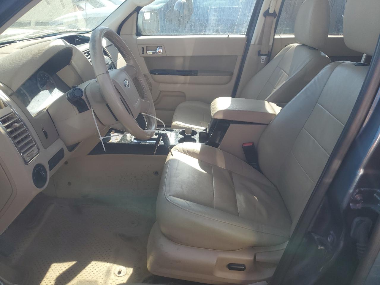 Ford Escape Limited Image 4