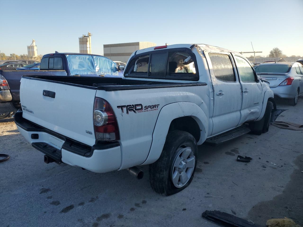 Toyota Tacoma Double Cab Image 11