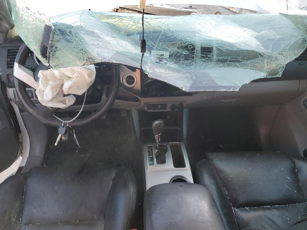 Toyota Tacoma Double Cab Image 10