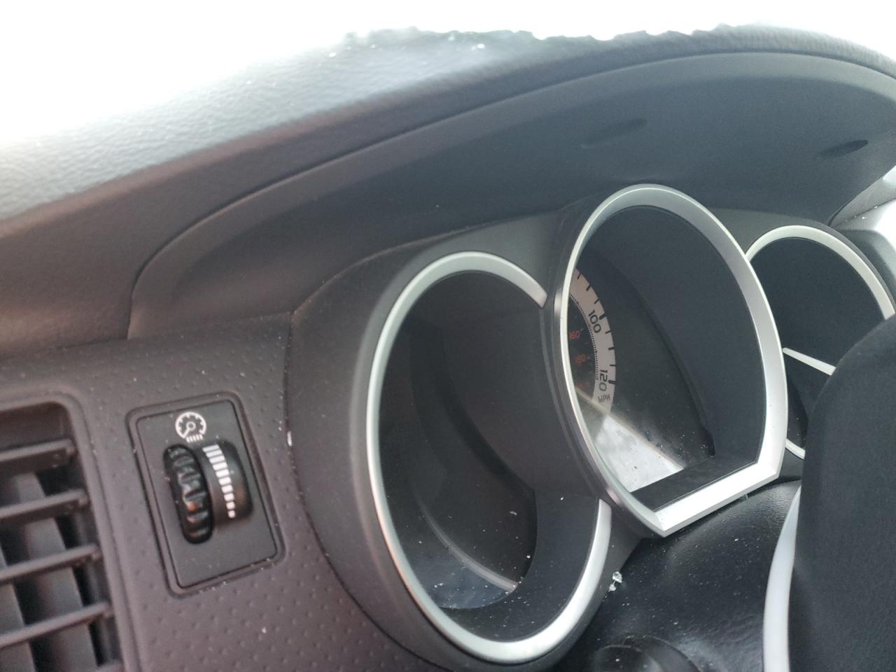 Toyota Tacoma Double Cab Image 5