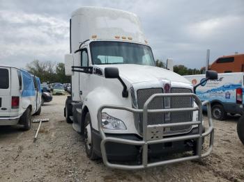  Salvage Kenworth Constructi
