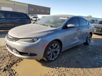  Salvage Chrysler 200