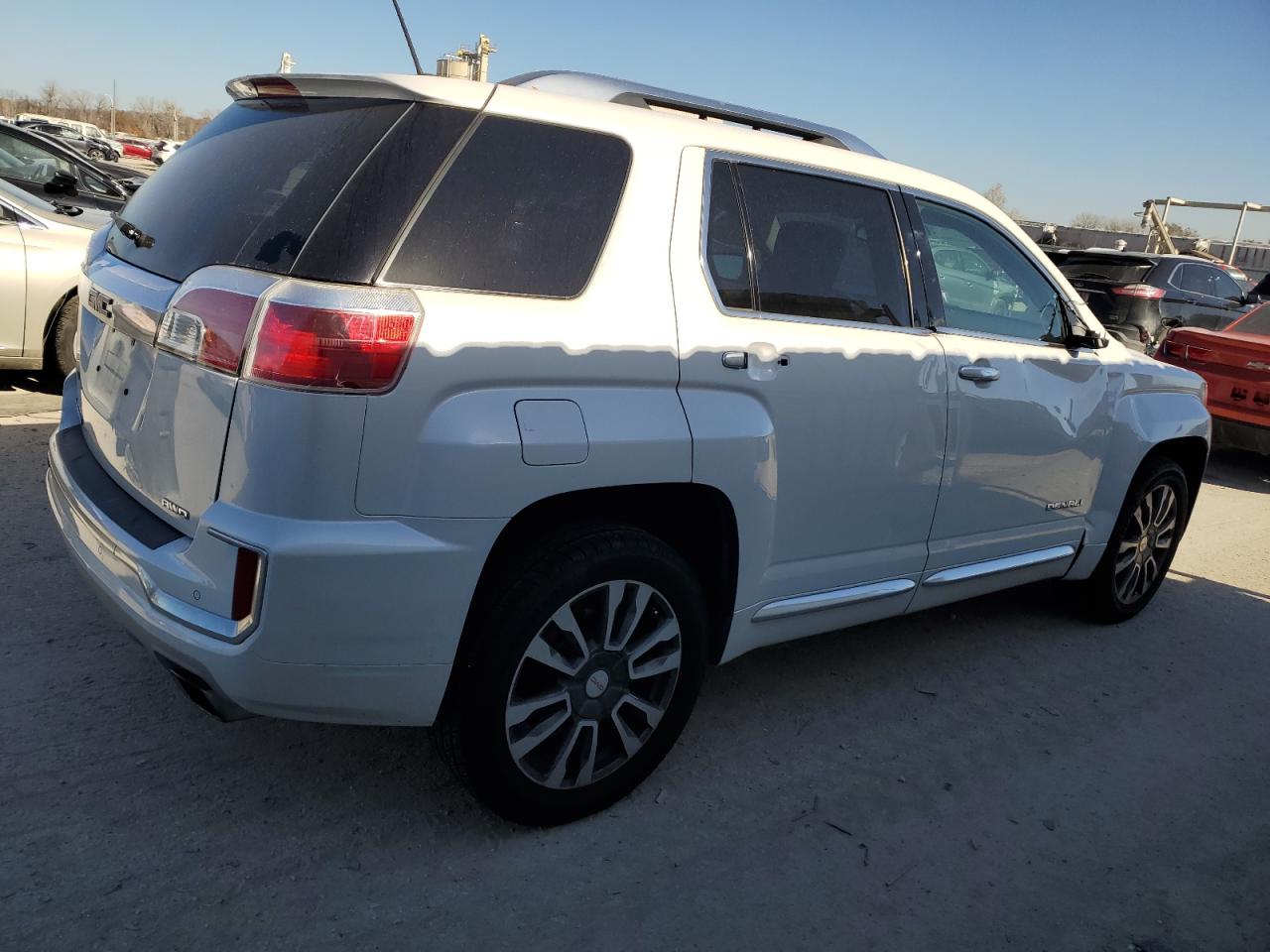GMC Terrain Denali Image 3