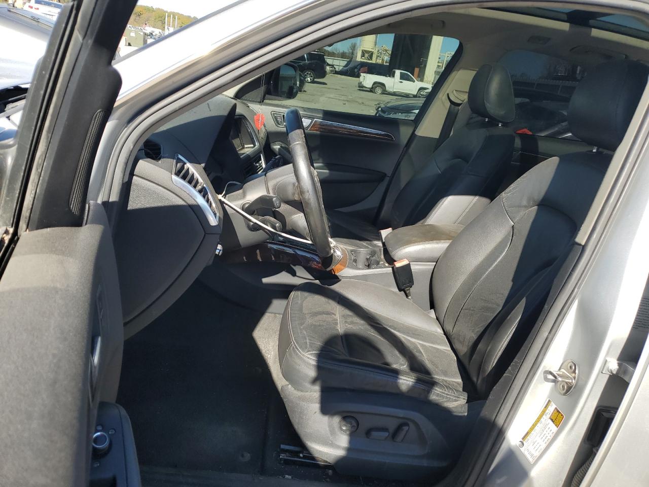 Audi Q5 3.2 Image 10