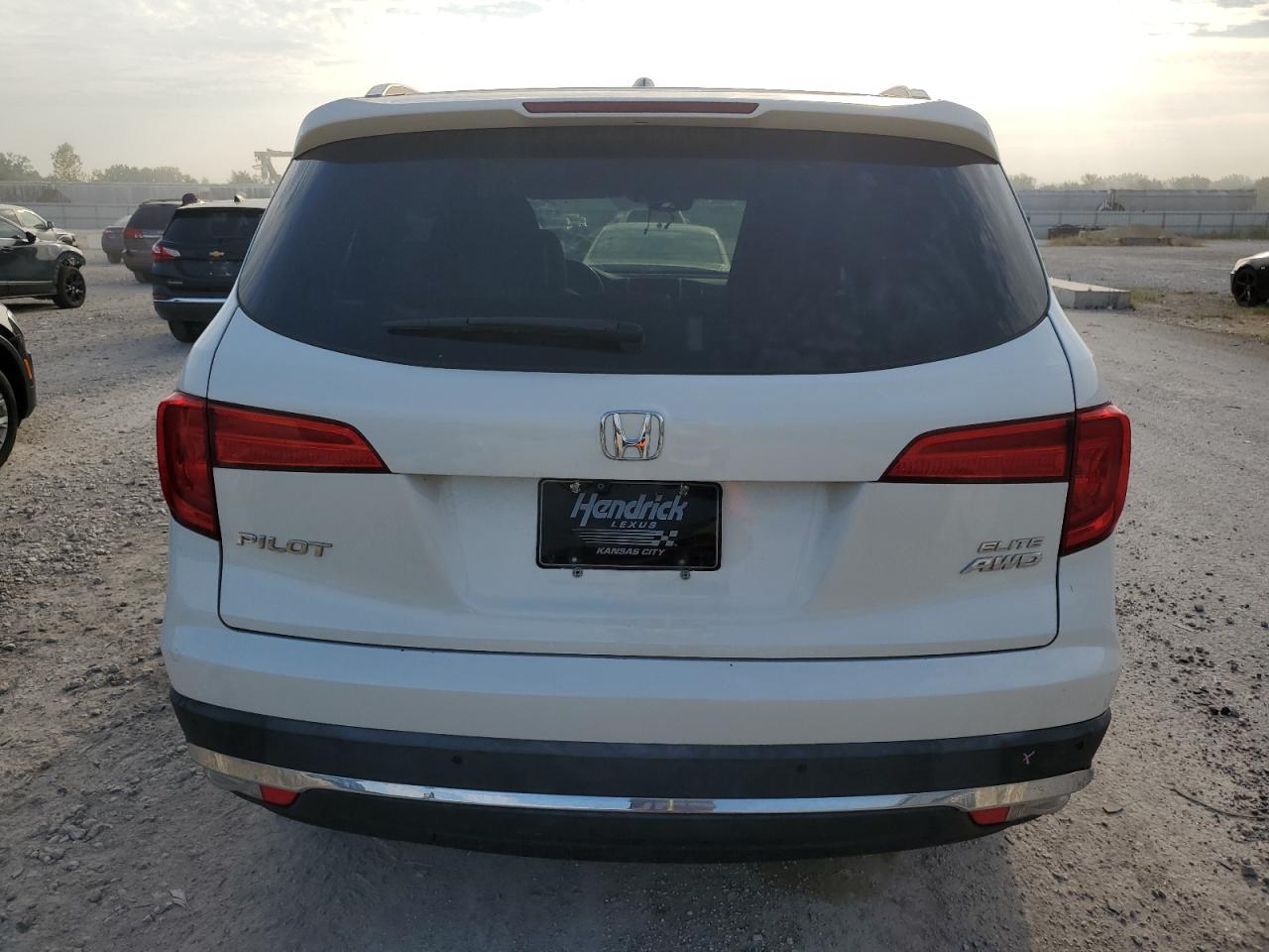 Honda Pilot Elite Image 4