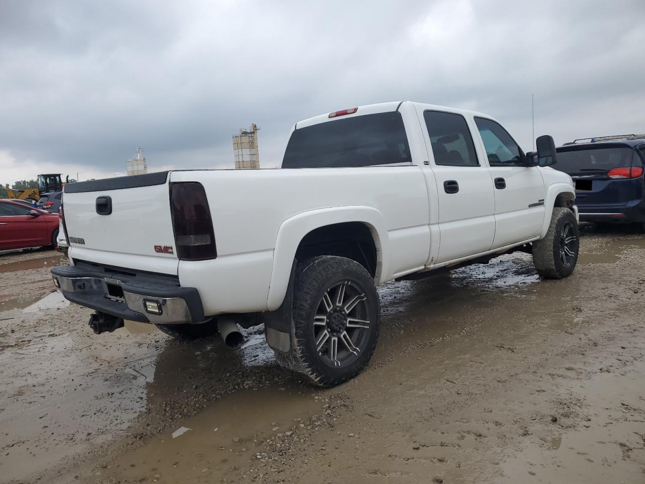 GMC Sierra K2500 Heavy Duty Image 3