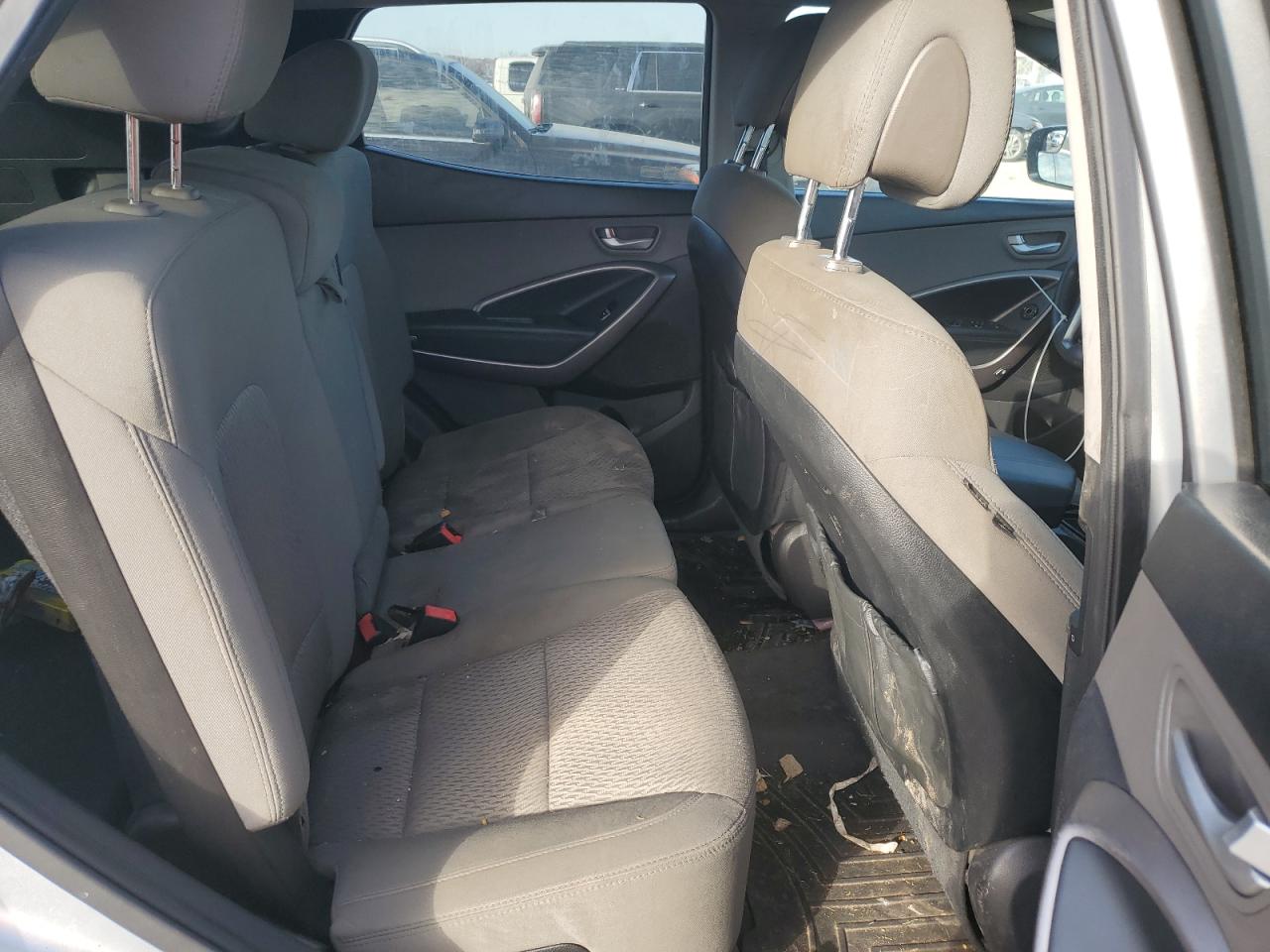 Hyundai SANTA FE Image 7