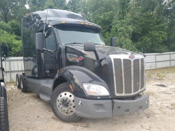  Salvage Peterbilt 579