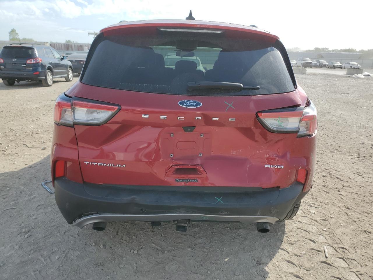 Ford Escape Titanium Image 2