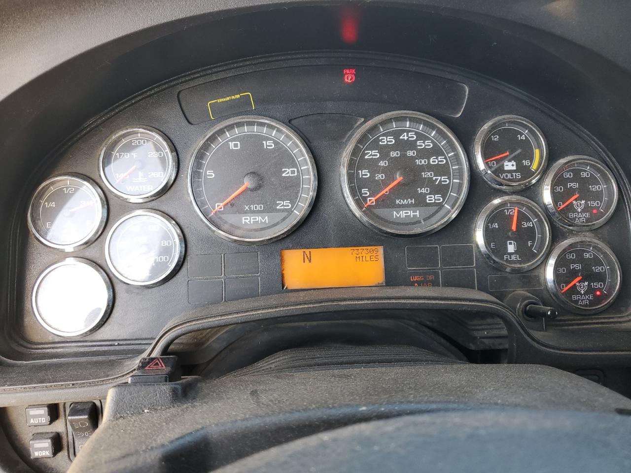 International Prostar Image 6