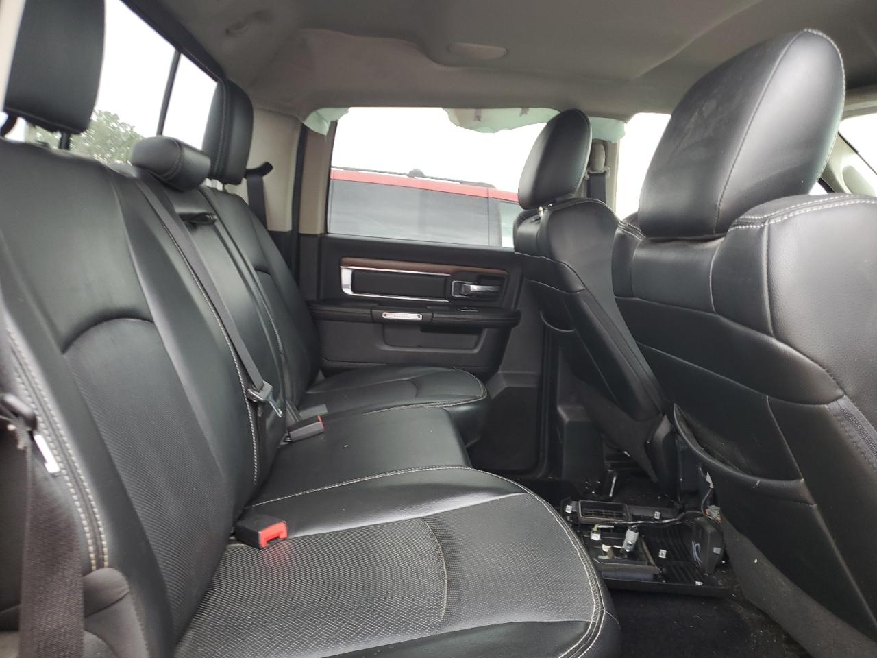 Ram 1500 Laramie Image 9