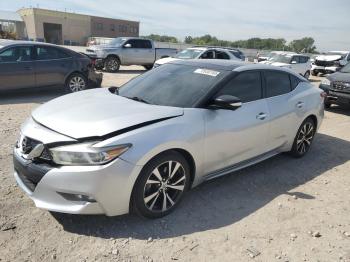  Salvage Nissan Maxima