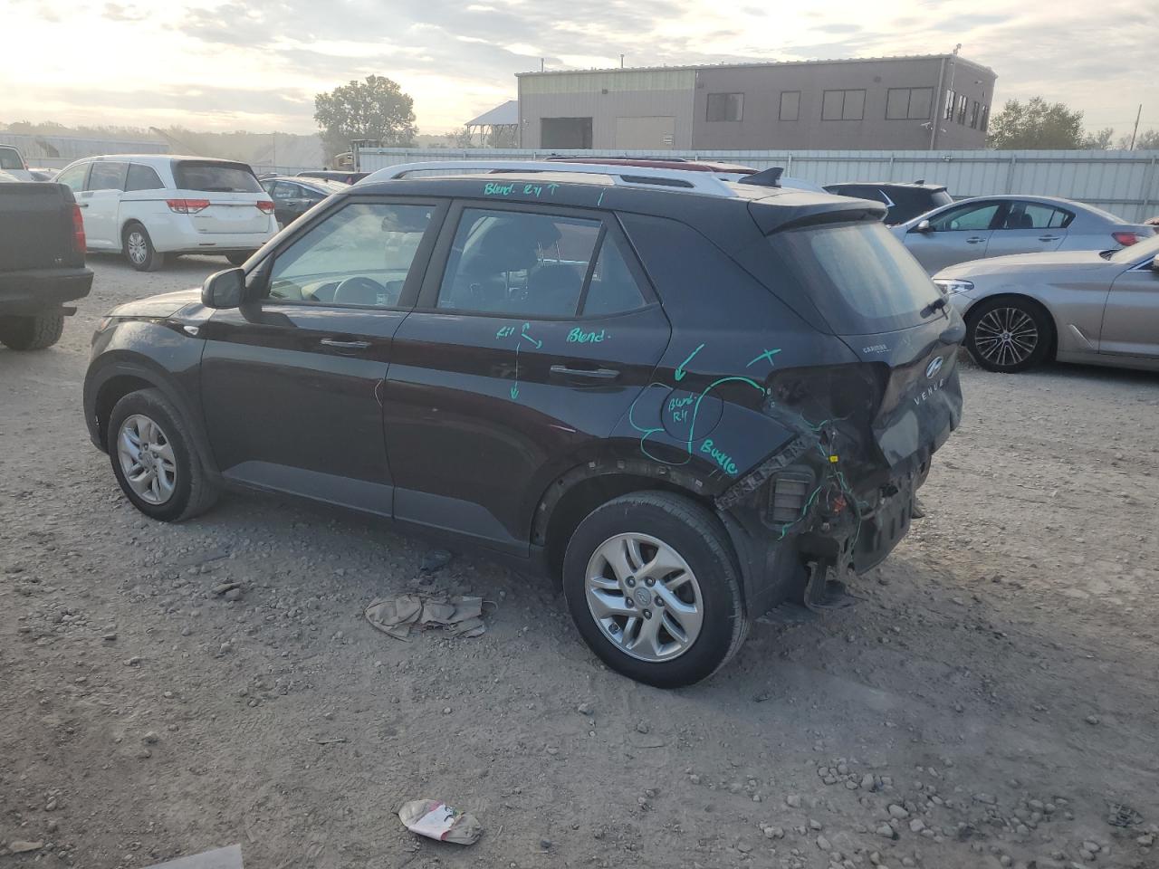 Hyundai VENUE Sel Image 3