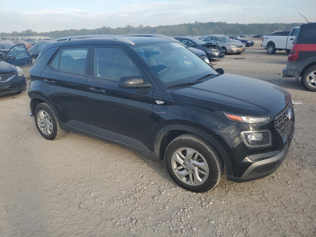 Hyundai VENUE Sel Image 4