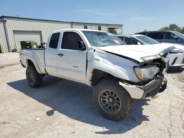 Toyota Tacoma Access Cab Image 6