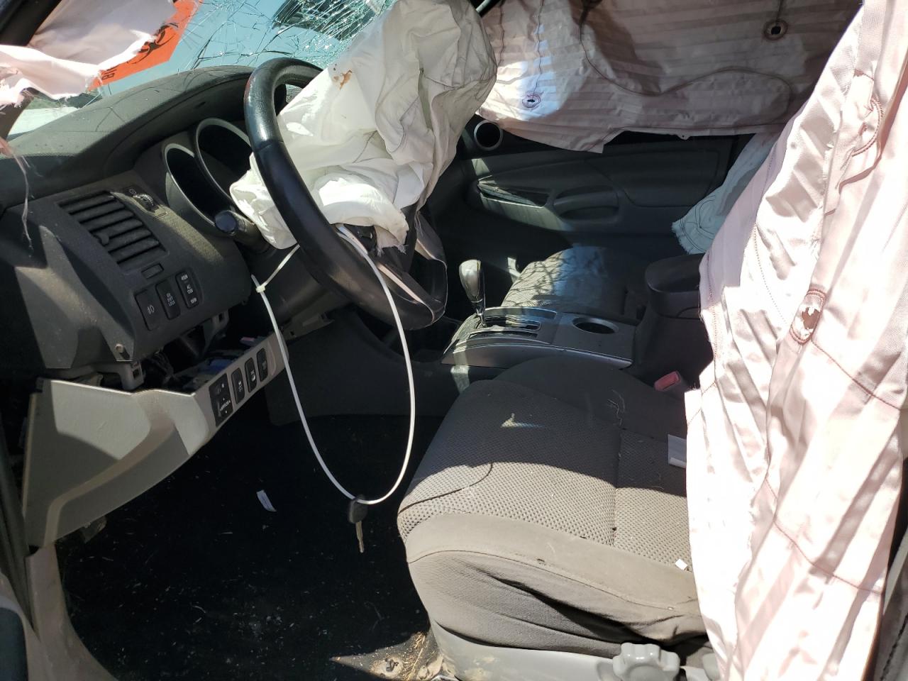 Toyota Tacoma Access Cab Image 5