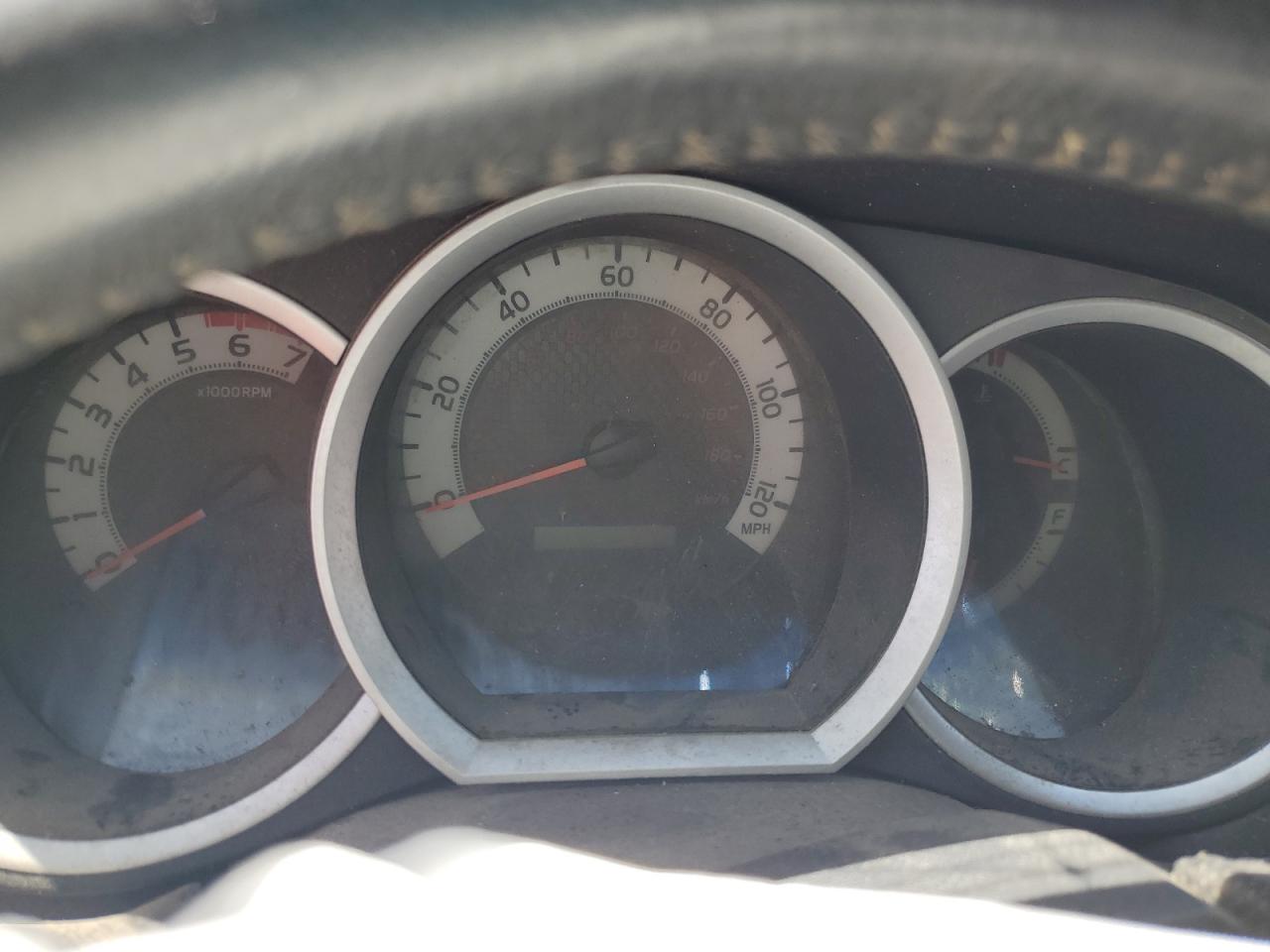 Toyota Tacoma Access Cab Image 12