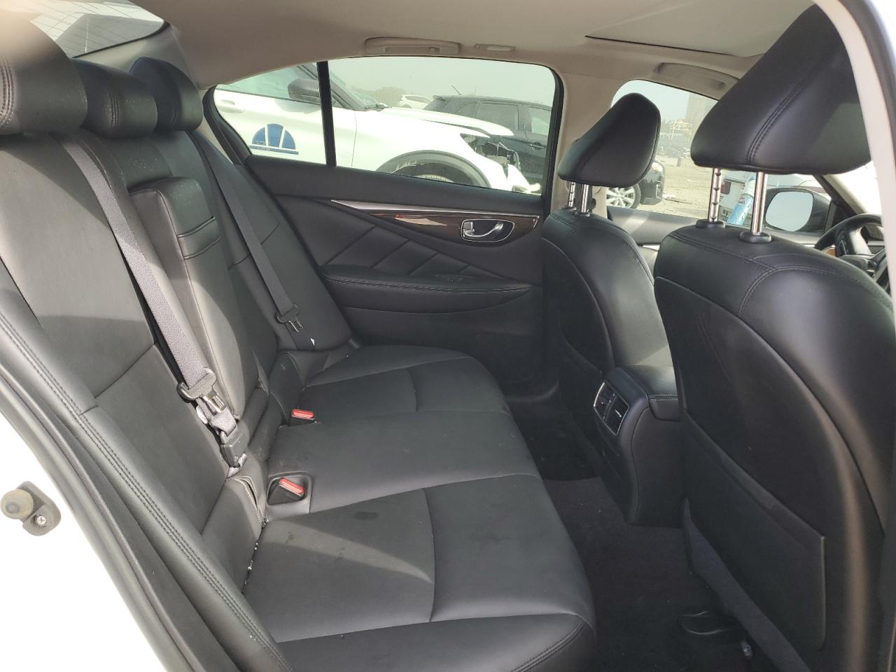 INFINITI Q50 Luxe Image 9