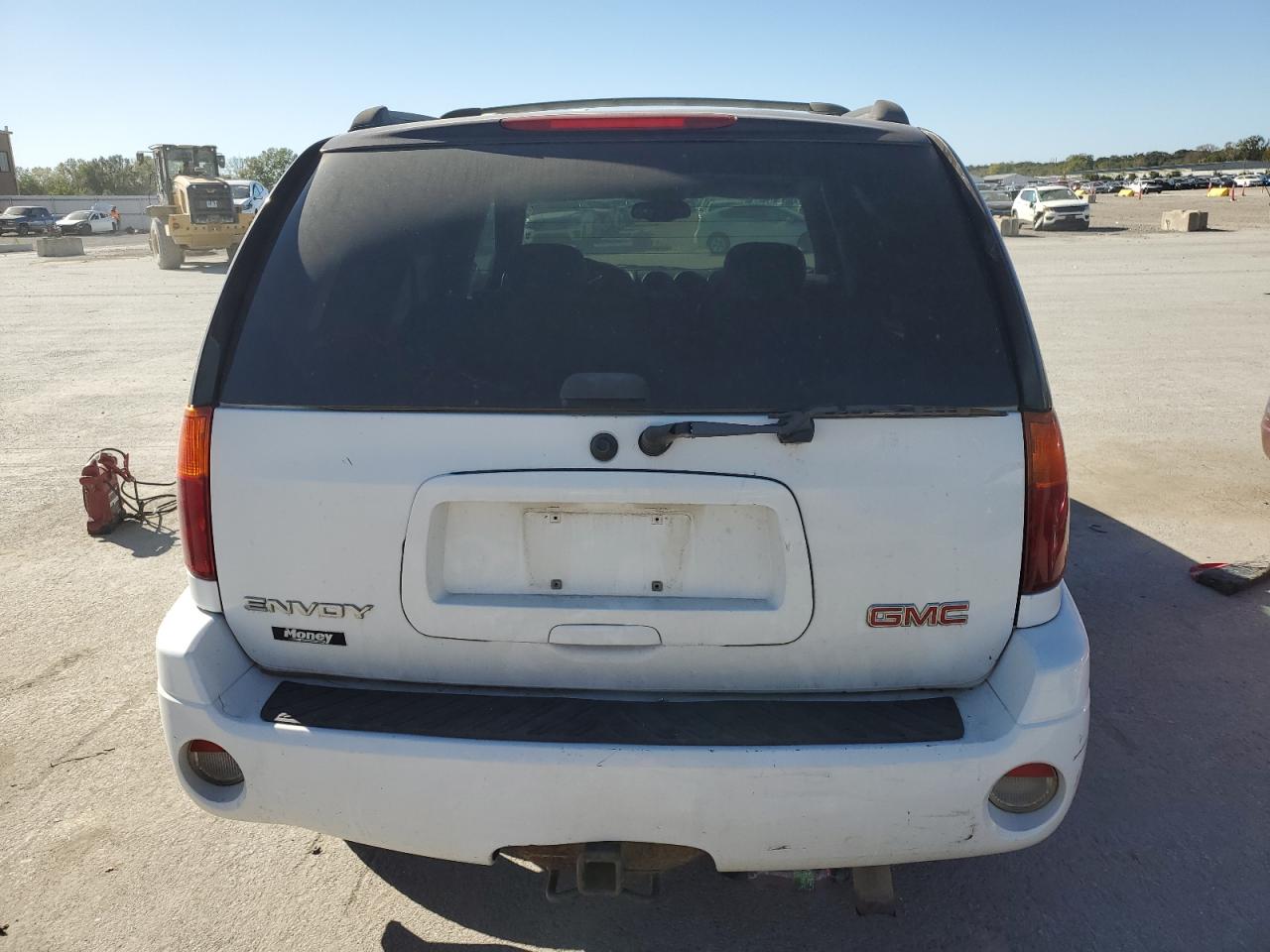 GMC Envoy Image 13