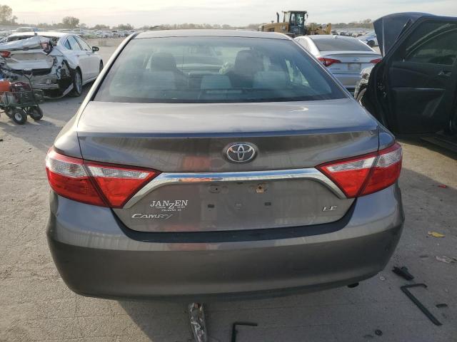 Toyota Camry Le Image 2