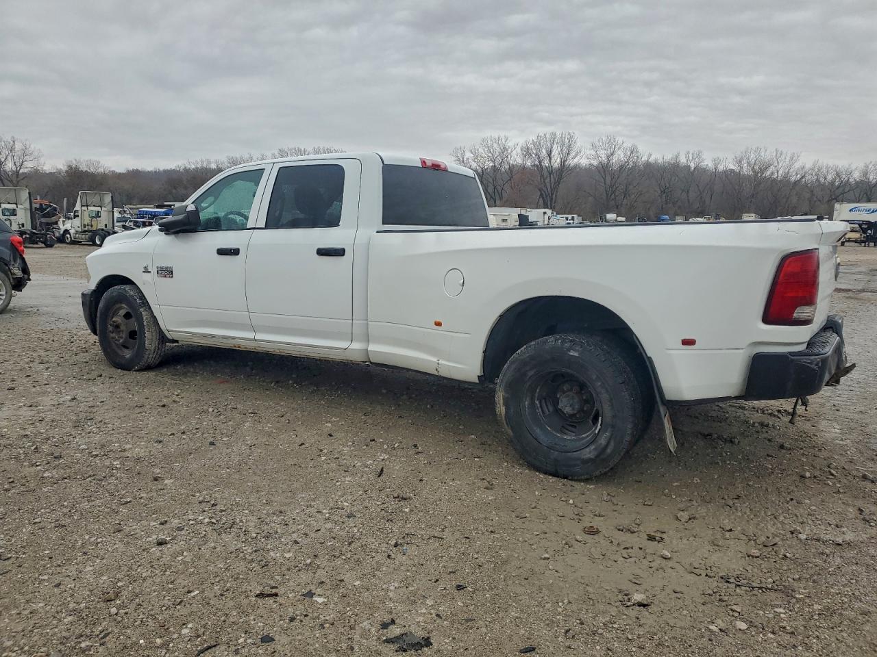 Dodge Ram 3500 St Image 2