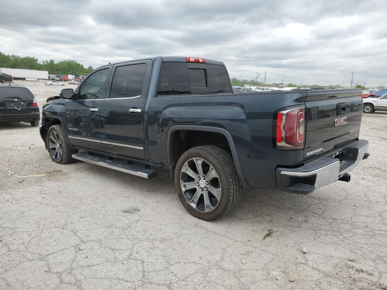 GMC Sierra K1500 Slt Image 3