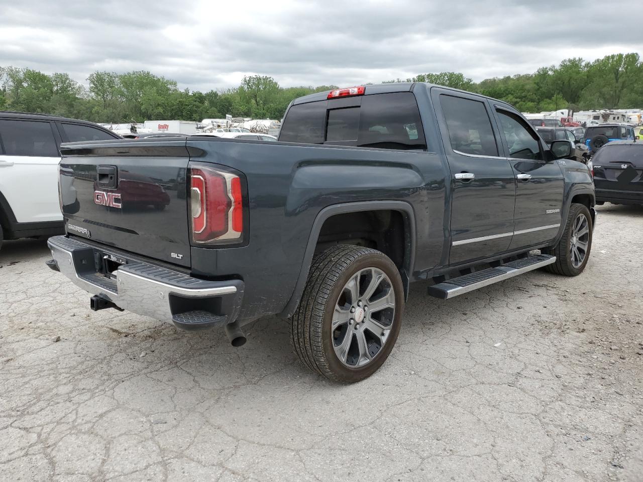 GMC Sierra K1500 Slt Image 2