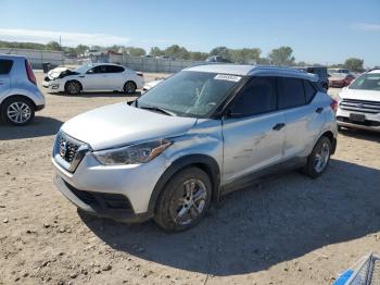  Salvage Nissan Kicks