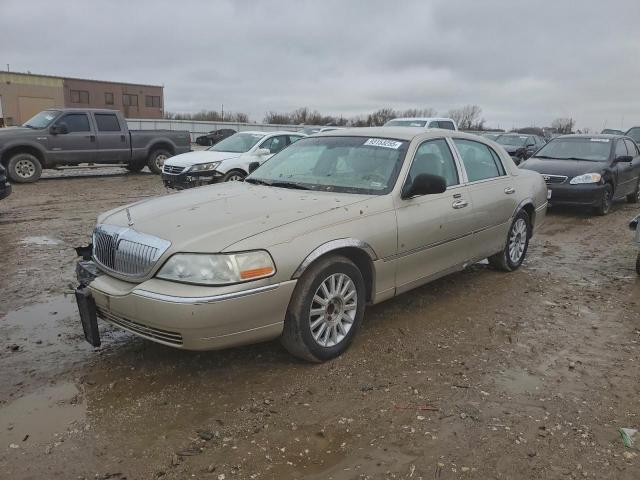  Salvage Lincoln Towncar