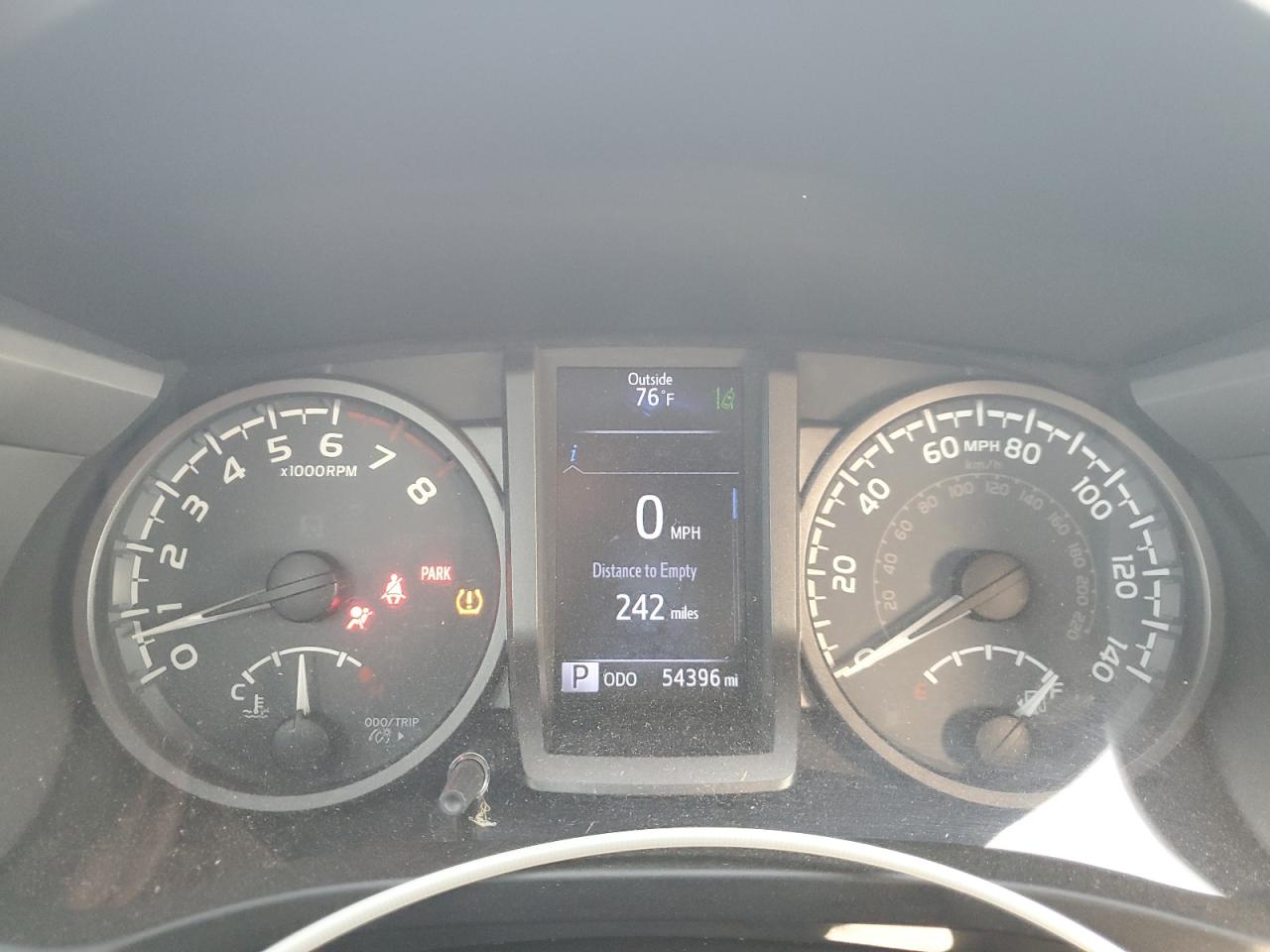 Toyota Tacoma Double Cab Image 5