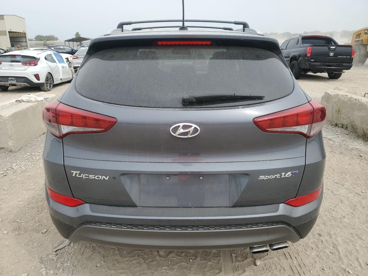 Hyundai TUCSON Limited Image 6