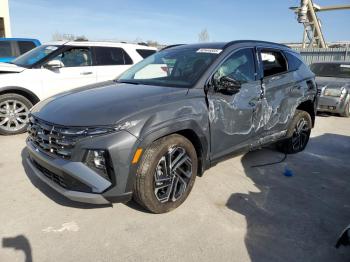  Salvage Hyundai TUCSON