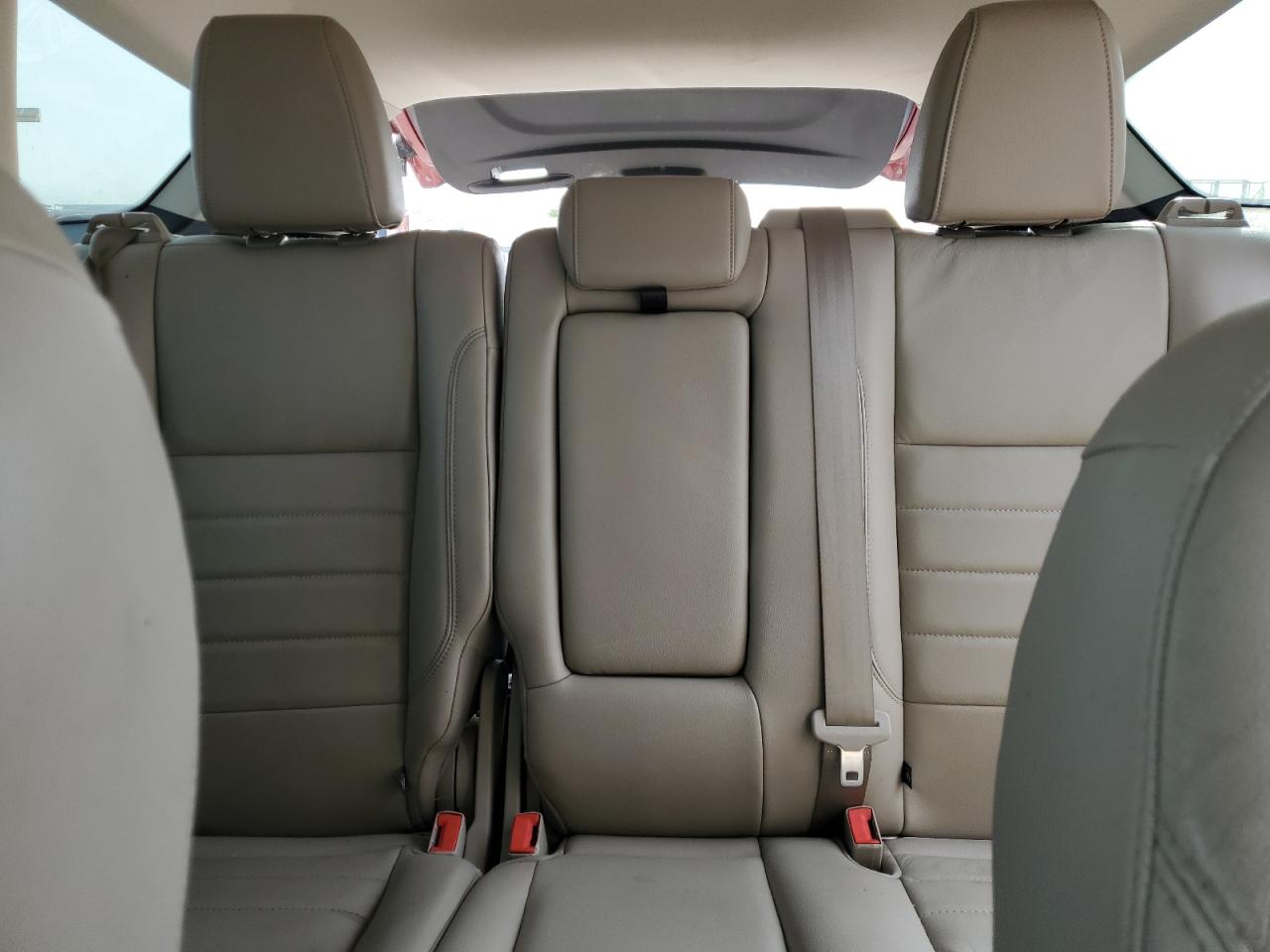 Ford Escape Titanium Image 10