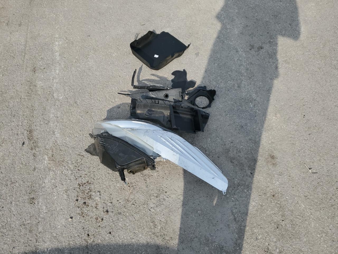 Ford Escape Titanium Image 9