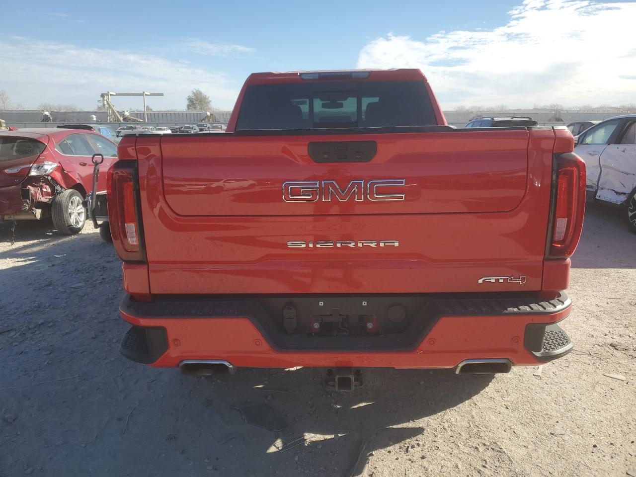 GMC Sierra K1500 At4 Image 4