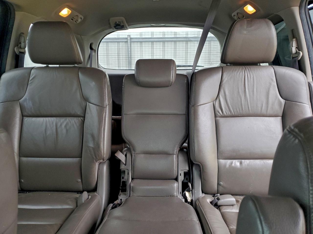 Honda Odyssey Exl Image 9