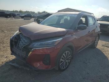  Salvage Nissan Kicks