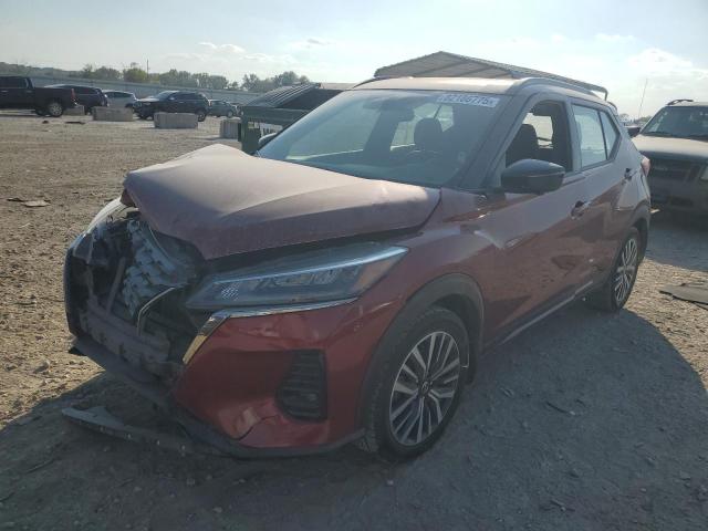  Salvage Nissan Kicks